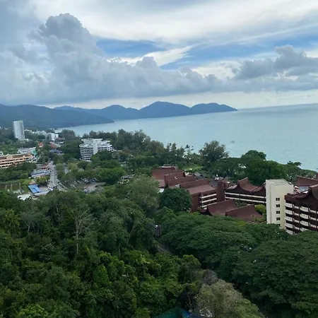 Susies Deluxe Seaview Suite Sri Sayang